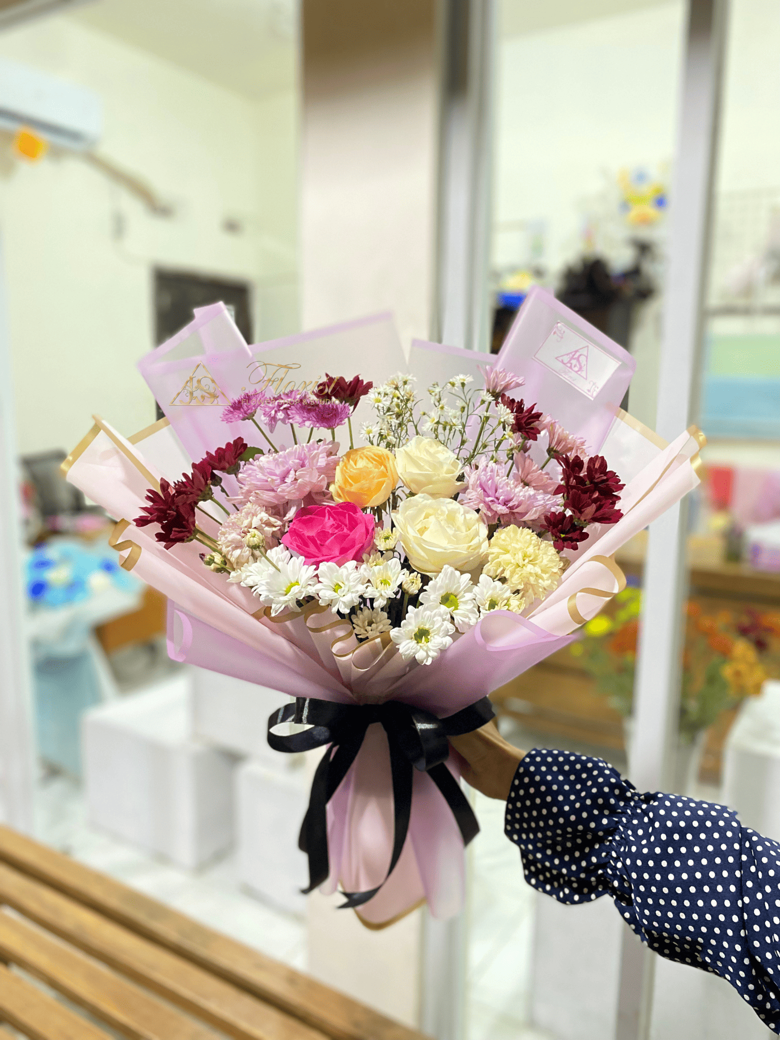 Bucket Mix Flower 12